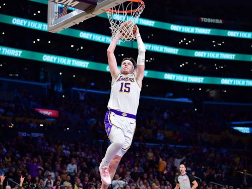 NBA》創史上罕見紀錄！湖人主帥玩笑話 「鄉村曼巴」打出生涯最神表現