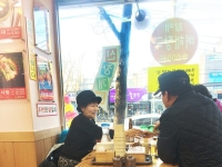 怪咖韓國人！不幫朋友倒酒　小心三年沒男友