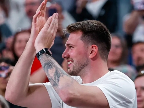 NBA》Luka Doncic減肥成功？「精瘦身形」亮相皇馬比賽　體態曝光