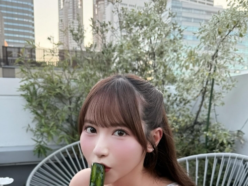 去情侶護膚按摩！美乳甜妹「小野六花」在男友旁邊被技師強行灌精！