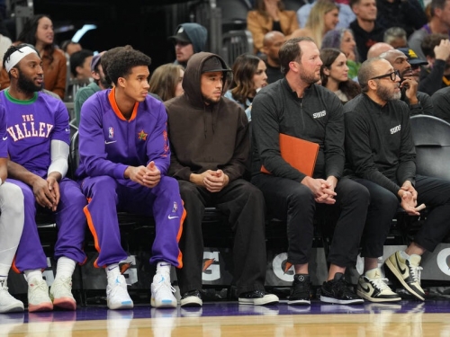 NBA》太陽三巨頭僅合體197分鐘 布克吞苦澀一敗坦言：挫折感很重