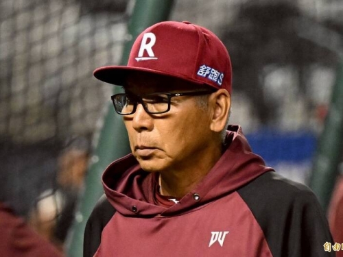 台灣大賽》邱駿威連續3戰不在樂天桃猿出賽名單 古久保解釋原因