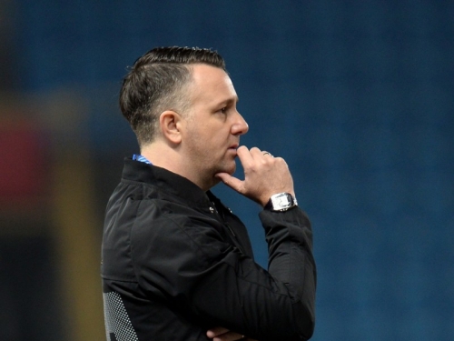 階段性任務完成？ 「魔法教頭」懷特辭職前往日本