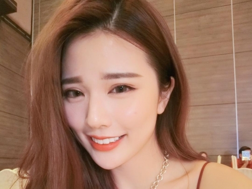 氣質女神「SereneLiow」笑容太可愛　集甜美與性感於一身的天菜！