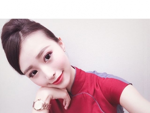氣質與美麗兼具一身的華航空姐「CHICHI」制服下的比基尼出水照身材更是直噴鼻血！