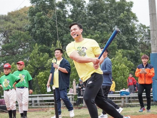 MLB》張育成為孕妻返台 先自主隔離：保護國家