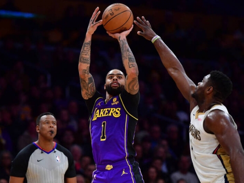 NBA》痛宰鵜鶘！湖人先發5虎全轟破20分 締造暌違31年超神紀錄