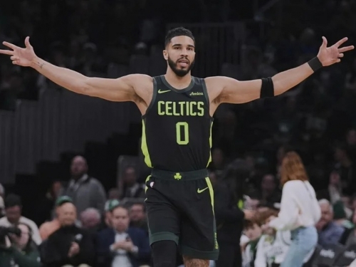 NBA》泰托姆三節飆35分輕取76人 主帥讚：太優秀了