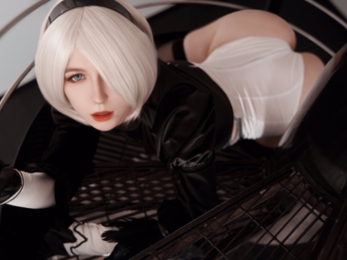 二次元真實體現！正妹Coser神還原2B　「可清純又可慾」撩撥粉絲身心
