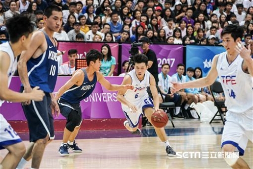 韓小動作挑釁 裁判「死亡之瞪」霸氣