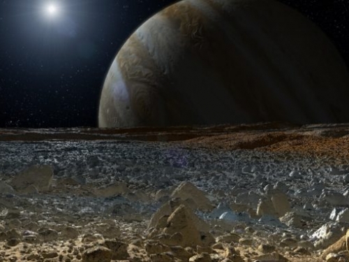 木星二歐羅巴冰殼下可能遍布淺層液態水