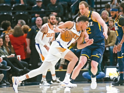 NBA／奪24分緬懷黑曼巴 布克難忘「傳奇」的鼓勵