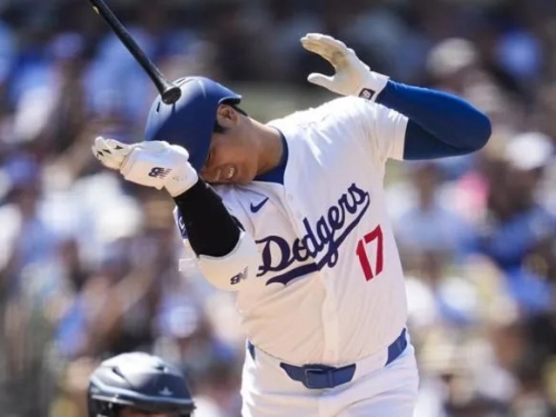 MLB》嚇壞球迷！大谷被觸身球砸中左臂 所幸沒受傷