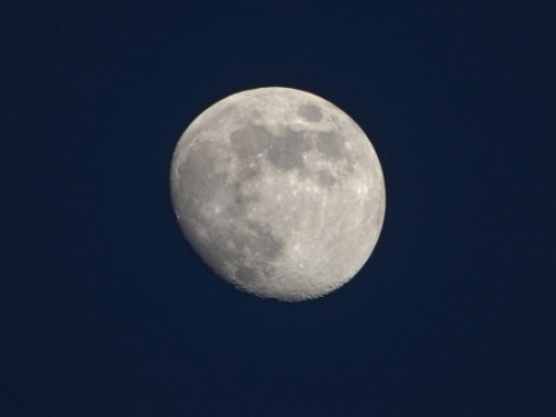 嫦娥五號樣本分析新結果，暴露月球地表還有未知地質