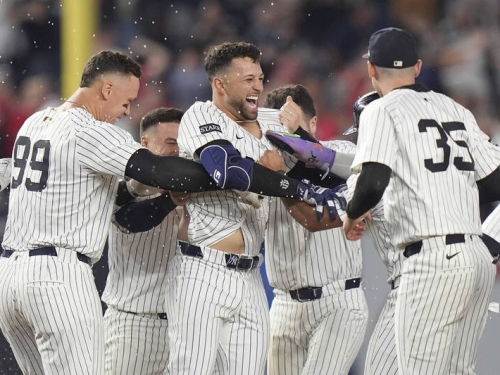 MLB》席斯前6.1局0安無用 洋基兩發追平轟、延長賽向教士說再見