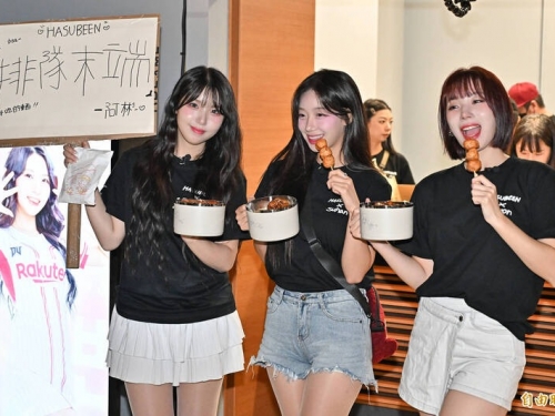 中職明星賽》「樂天三本柱」限定快閃店開幕！老闆娘中文甜喊：歡迎光臨