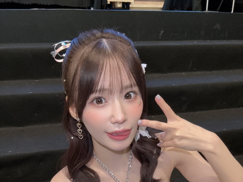 每天都想被精液洗臉！甜美女僕「未步奈奈」超熱情服務，隨時深喉交配都OK