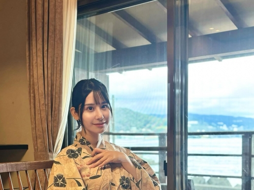 暗戀的正妹前輩「西野絵美」要結婚！小處男氣到在離職前狂侵犯她