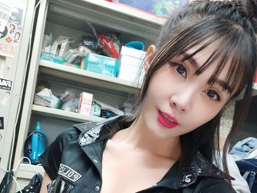 「甜美Dancer」童顏無敵好可愛　逆天長腿性感滿分讓人無法招架！