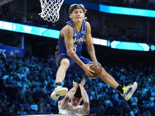 NBA》拯救灌籃大賽的男人又沒球打？魔術撤回合格報價讓他成自由身