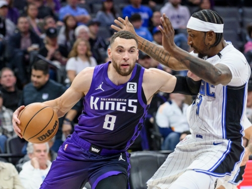 NBA》轉隊國王首登場獲球迷熱情支持 拉文：對我來說意義非凡！