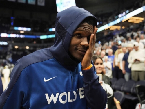 NBA季後賽》G3帶領灰狼反撲 主帥透露愛德華茲本季一大改變