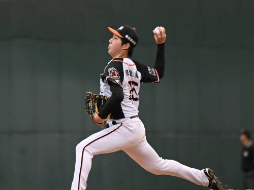 季後挑戰賽》郭俊麟昨季後賽初登板中繼 遭強襲球仍想投到比賽結束