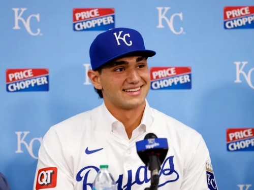 MLB》怪物時代來襲？皇家簽大谷翔平2.0　「左右開投」火球男加盟水手