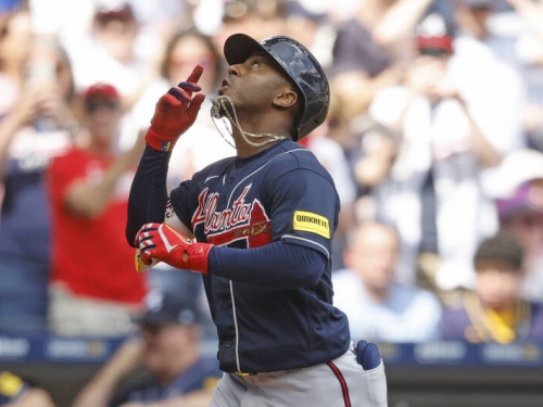 MLB》一棒定勝負！ 勇士阿爾比斯三分砲逆轉釀酒人