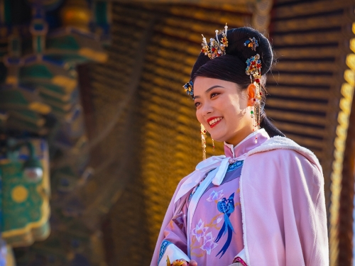 嫌新郎是窮書生 地主調包派丫鬟代嫁 竟逆襲成一品官夫人