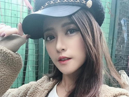 火辣性感多變小野貓！高冷美女「小仙女Vivi」一個轉身變成甜心寶貝！