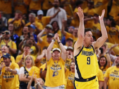 NBA總冠軍賽》溜馬老少雙雄成驚奇功臣 33歲落選秀寫空前紀錄