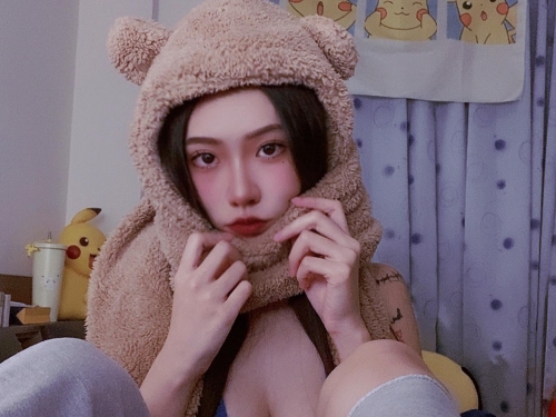 性感雪乳正妹「Nami」化身好運兔兔，曼妙曲線讓人心動！