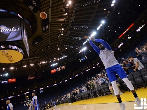 騎勇大戰最終訓練!詹皇:「冠軍賽，哀咪斯U」 勇士大軍外線狂投