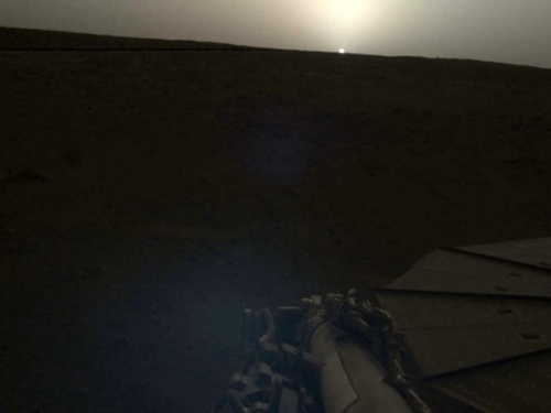 火星地底傳來奇怪滴答聲與「敲缽聲」，科學家不排除非地震因素