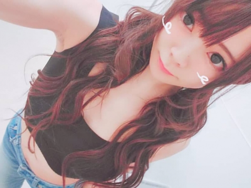 鄰家女孩系小隻馬女優「一條みお」超萌外表讓人想在床上好好疼愛