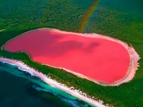 顛覆人類想像的十大地球奇觀-澳大利亞希利爾湖