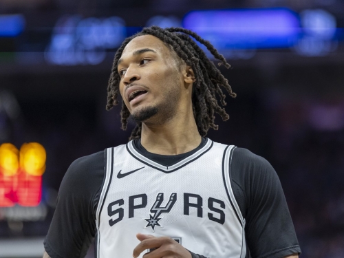 NBA／馬刺新人王熱門愛車輪胎全被拆掉！隊友索漢揭露主謀