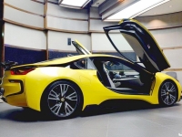 「超跑味」最濃厚！BMW Abu Dhabi Motors發表i8「AC Schnitzer Edition」，外觀空力超有殺氣