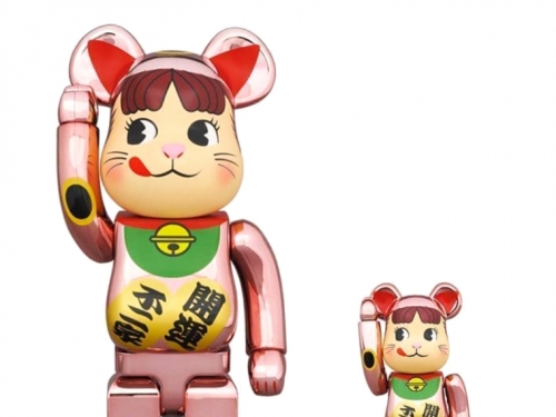 BE@RBRICK 玩家快敗！不二家推出招財貓「Peko醬」庫柏力克熊　限定桃金色快收藏！