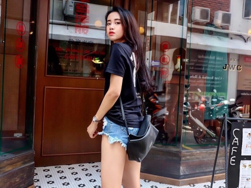 美腿控站出來！大馬正妹170公分「極品長腿」，九頭身比例「超神級」！
