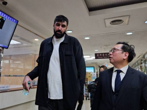 北院審巨塔布拉合約案是否傳喚防護員 原、被告看法不同