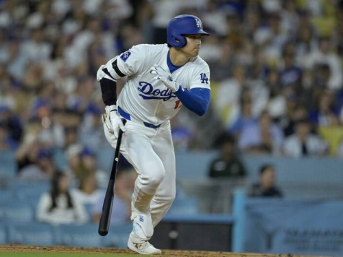 MLB》大谷翔平三壘安締隊史紀錄！老將海沃德代打轟助道奇奪3連勝