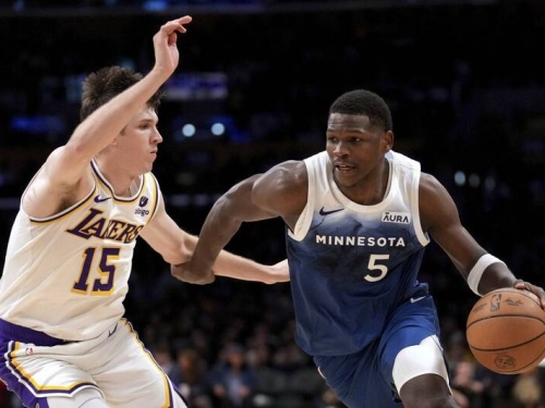 NBA》怎麼打！湖人單場29罰遠勝灰狼13罰 蟻人連喊「我太難了」