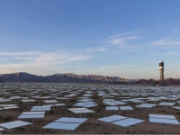 非常壯觀！航拍全球最大太陽能發電場