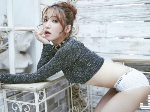 床上癖好、敏感帶、交情最好的AV女優？　資深暗黑女神「友田彩也香」專訪一次解密！