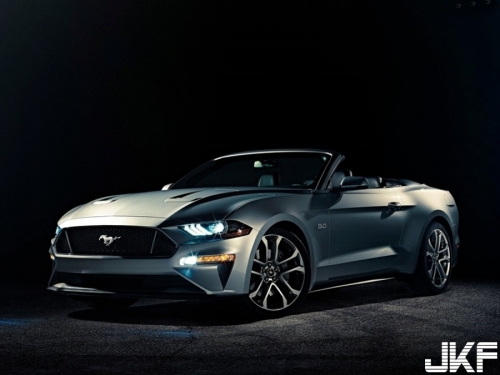 上空野馬也跟著小改款腳步來了！Ford Mustang Convertible這次也野性十足！