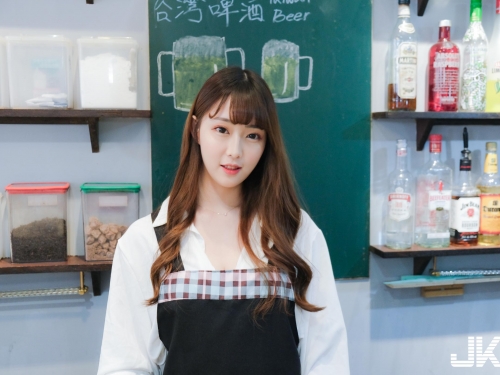 西門町飲料店「超可愛店員」甜美笑容好迷人！完美高顏值讓人戀愛