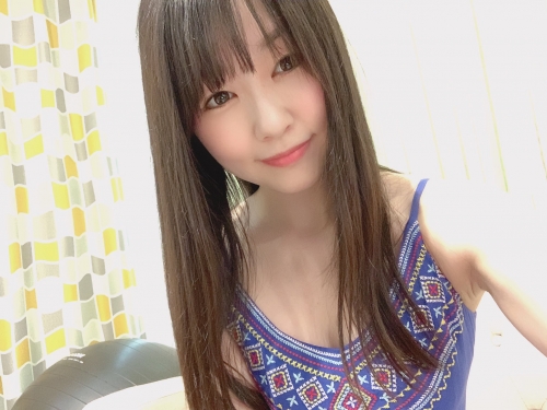 屍速列車AV版！逃生遇到衣服破裂私處裸露的「つぼみ(蕾)」，繁殖慾爆表當場交配！