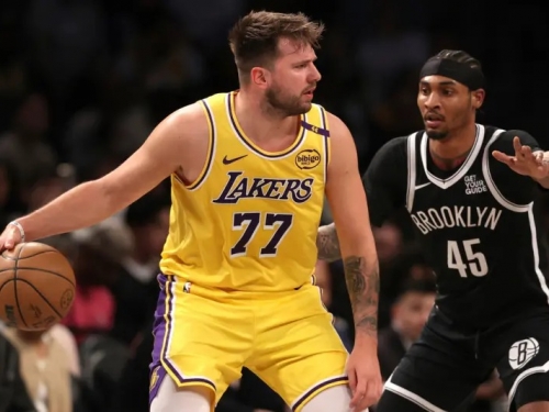 NBA》詹皇受傷差太多！Doncic 22分大三元無用　籃網111：108湖人